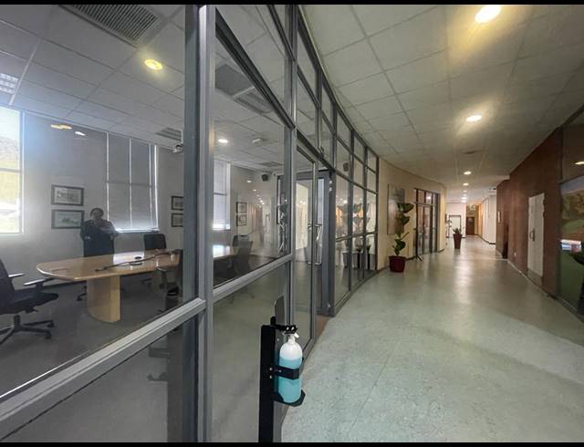 4,633M² WAREHOUSE FOR SALE IN HUGHES
